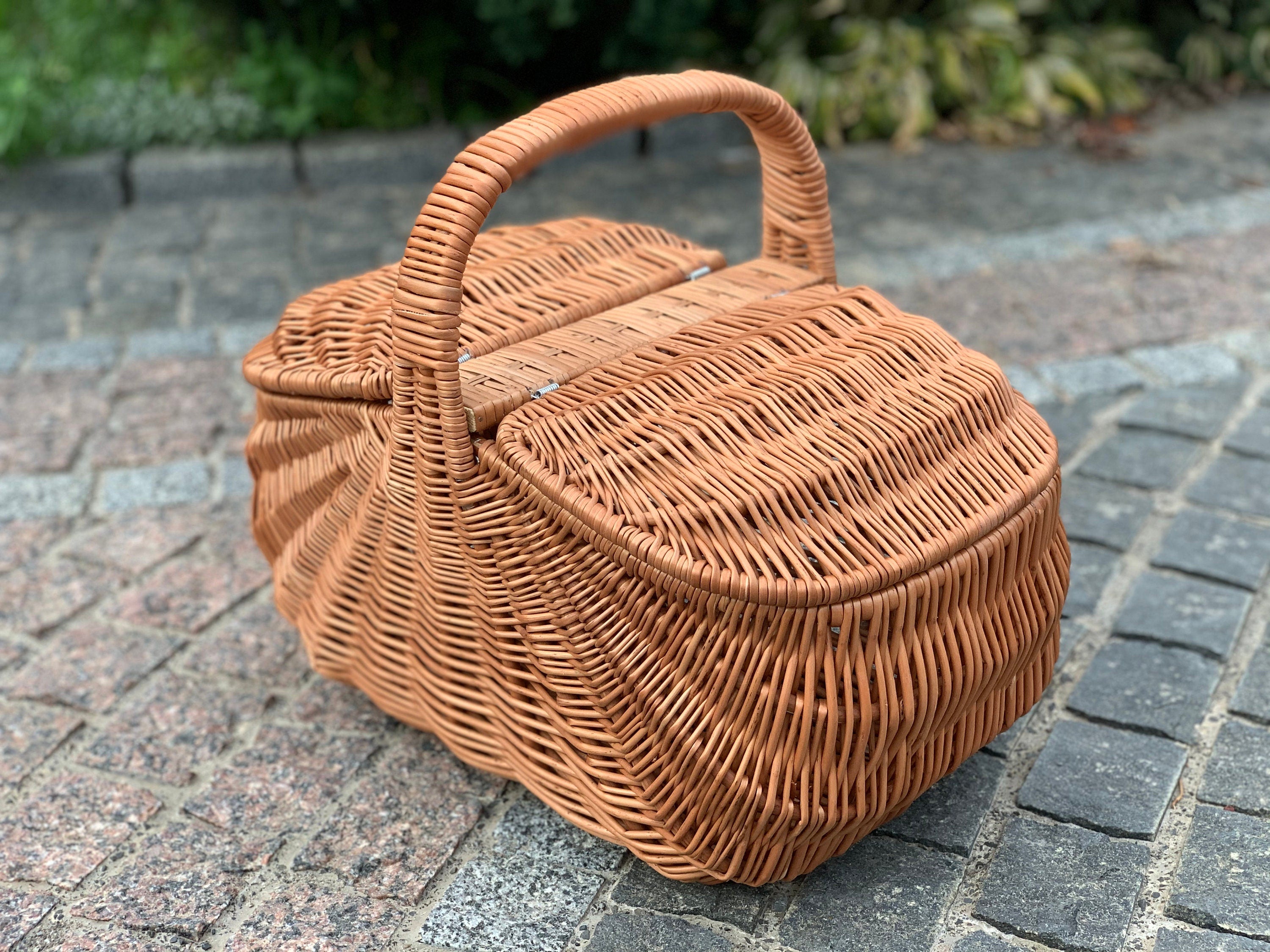Handmade Wicker Basket with Top Handle Picnic Basket Market Basket Shopping Basket Fruit Basket in Vintage
