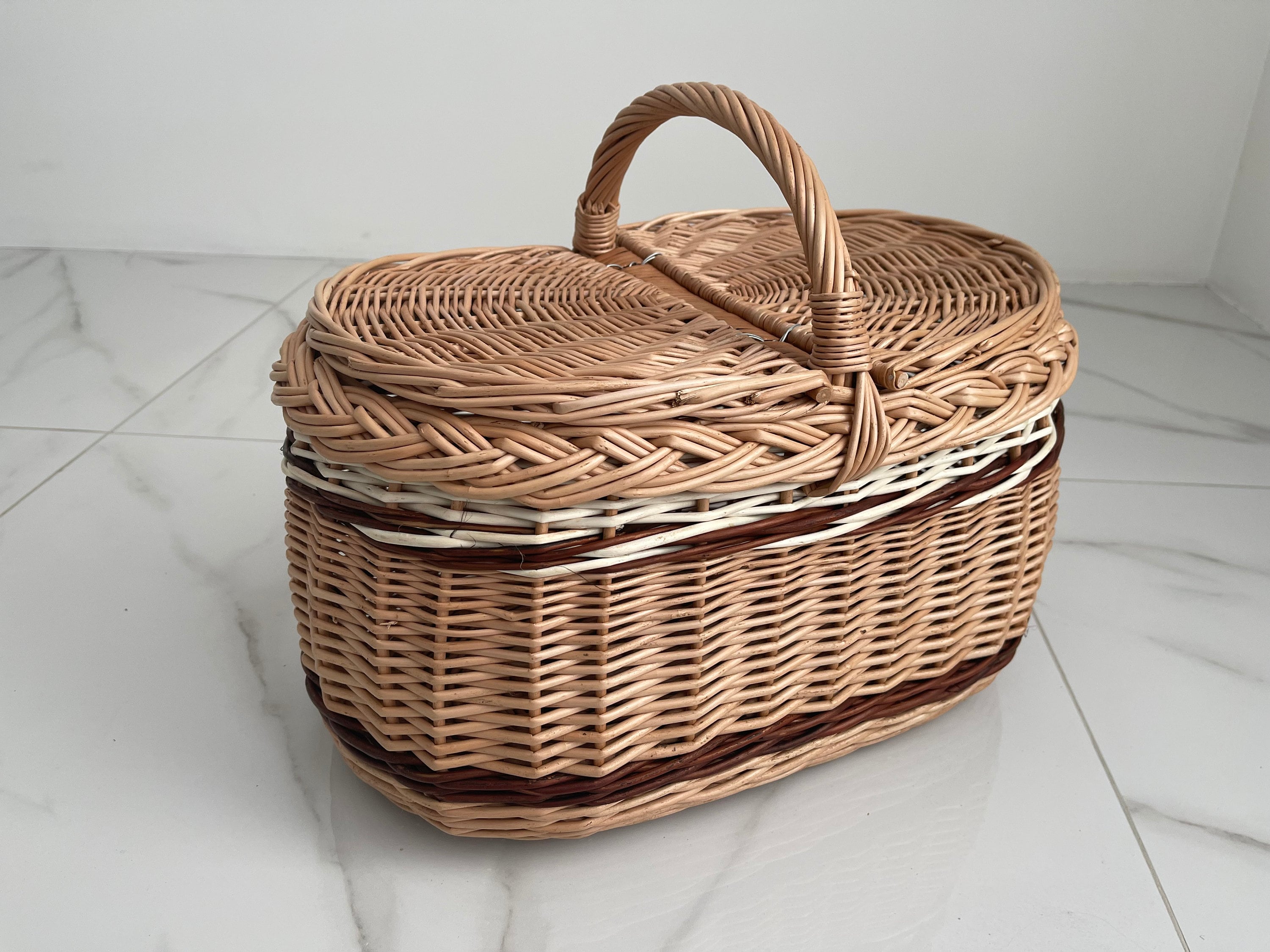 Wicker basket, Picnic basket, Picnic Wicker Basket, Handwoven Picnic Basket, basket with lid