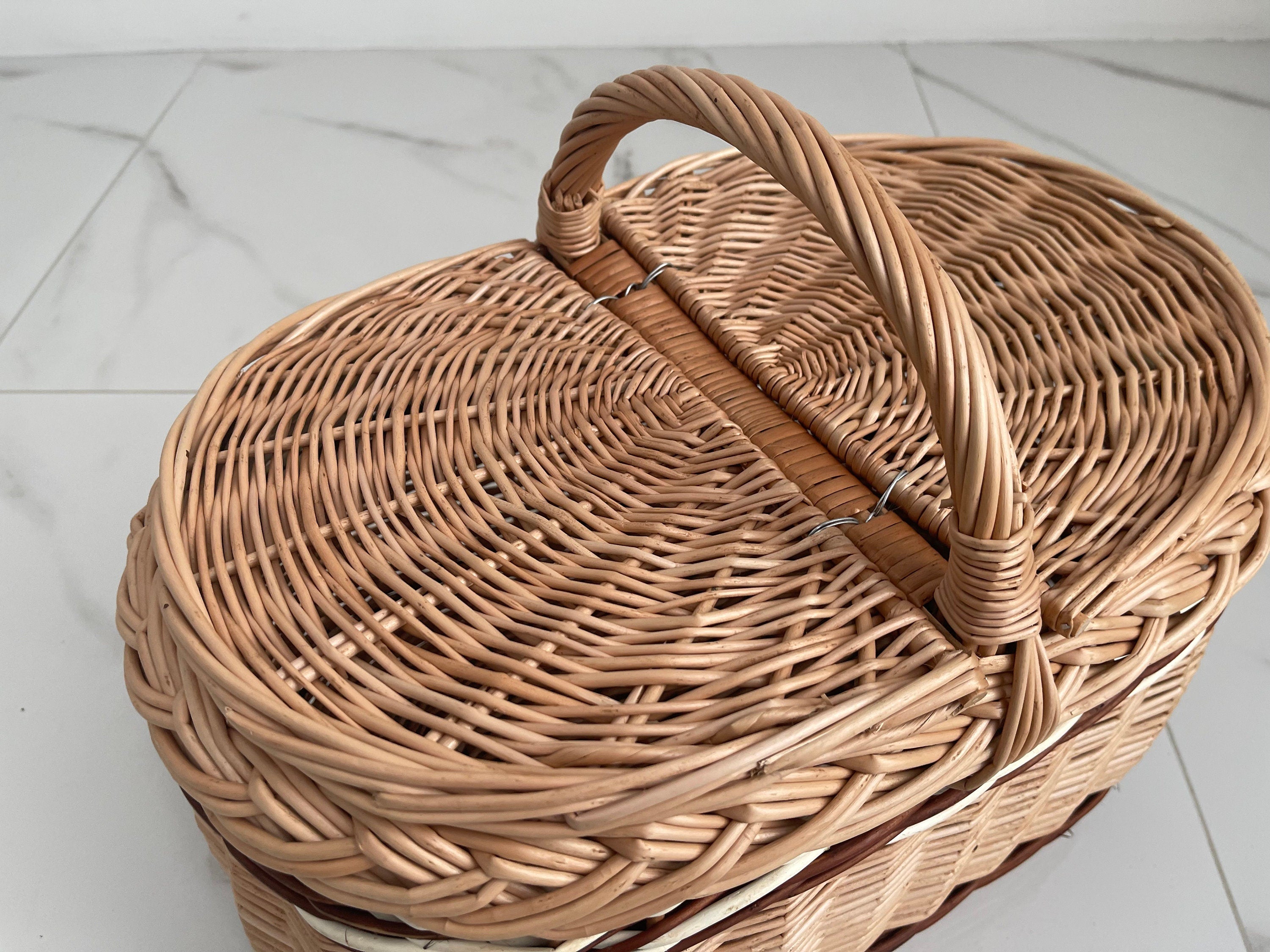 Wicker basket, Picnic basket, Picnic Wicker Basket, Handwoven Picnic Basket, basket with lid