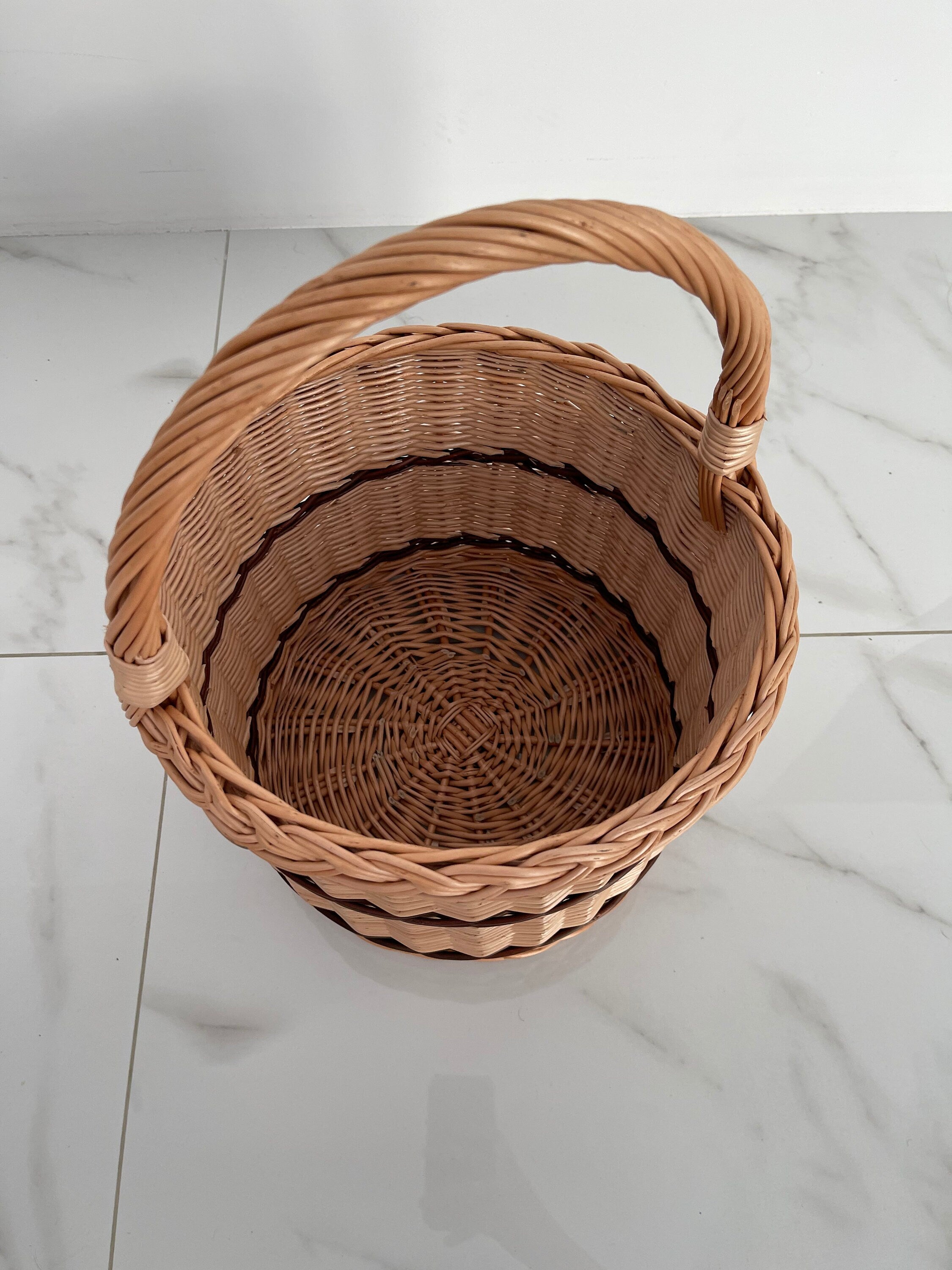 Wicker Shopping Basket, Round Woven Basket with Handle, Willow Market Basket/Picnic, Handwoven Grocery Basket
