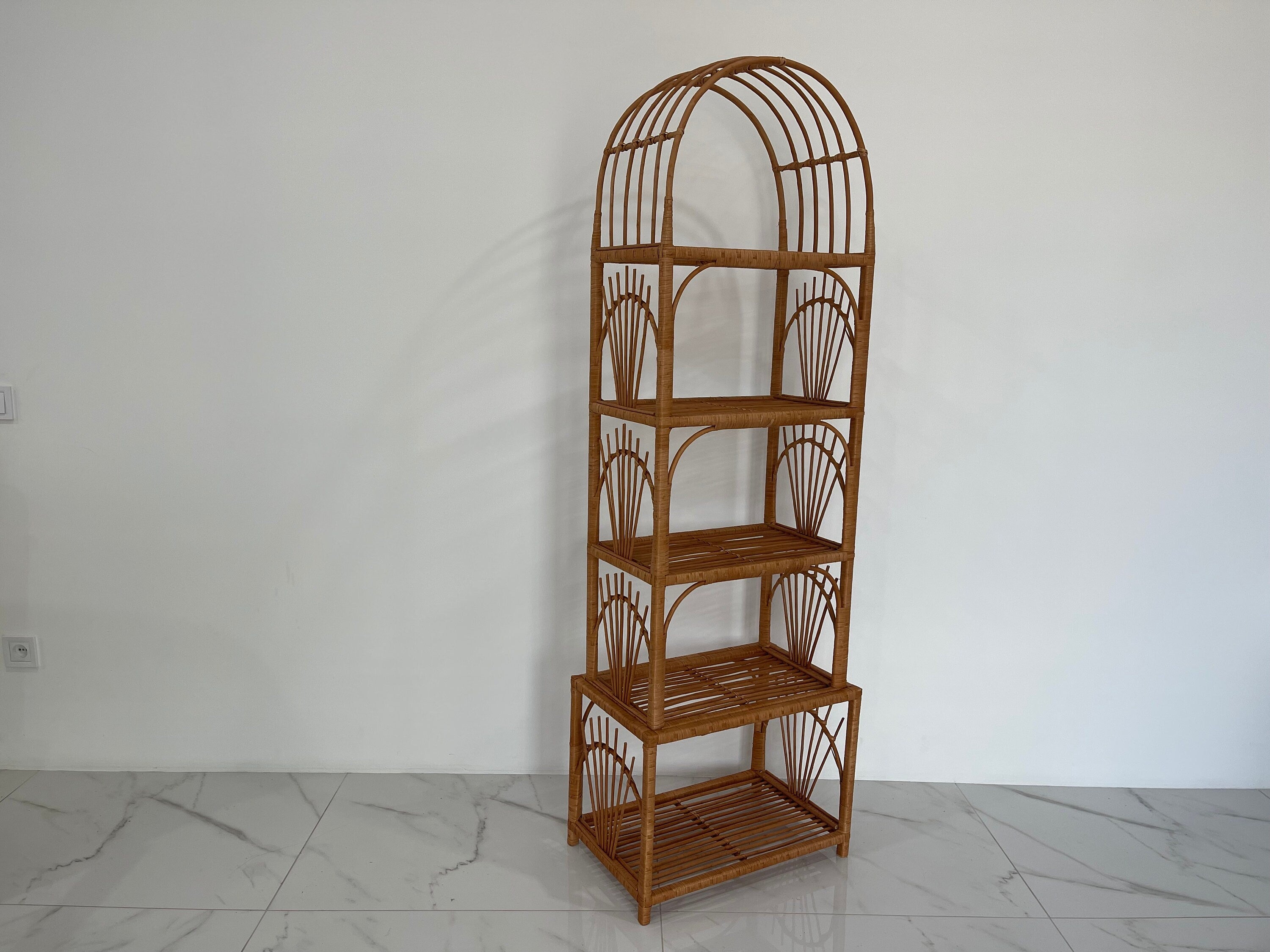 Storage shelf